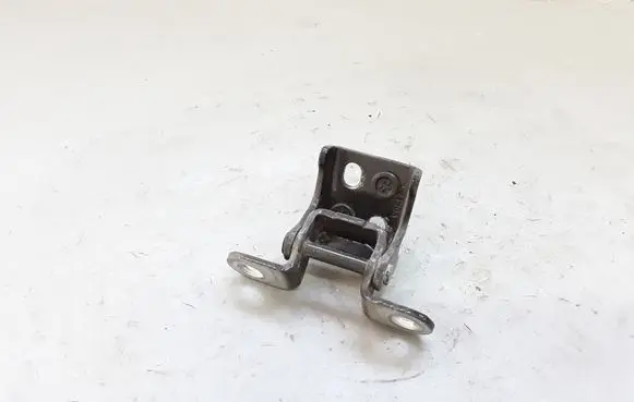 Jaguar S-Type Rear door upper hinge 04D6A