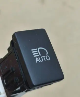 Toyota C-HR I Other switches/knobs/shifts 15E044