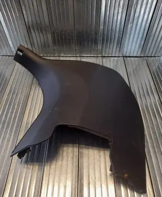 Foot area side trim