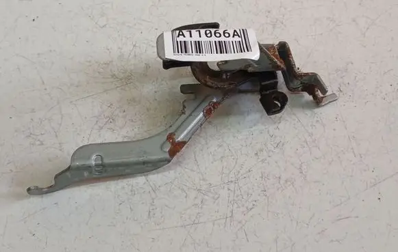 Subaru B9 Tribeca Fuel tank opening switch 