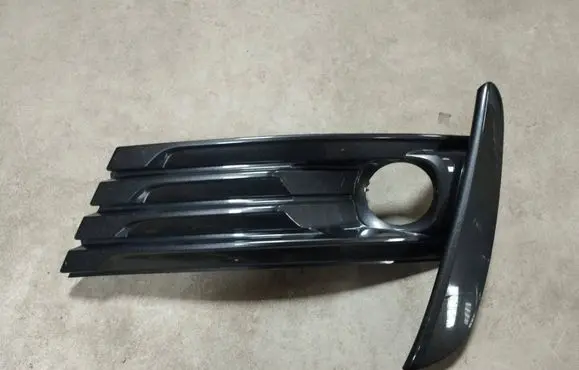 Toyota Corolla E160 E170 Front fog light trim/grill 8148102630
