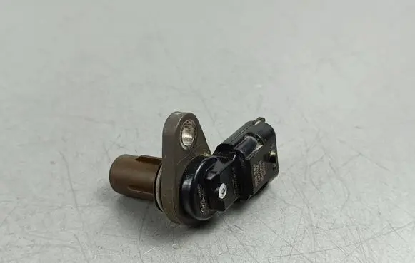 KIA Stinger Camshaft speed sensor 393183L000 9024170001 4G841167