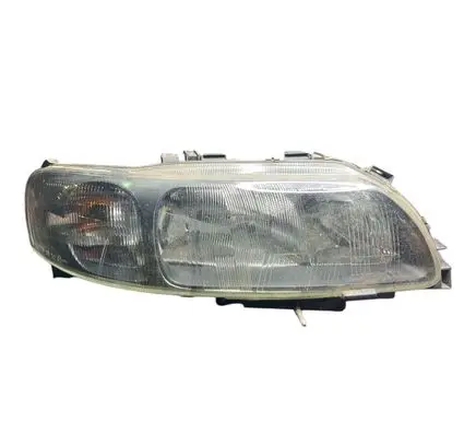 Volvo S60 Headlight/headlamp 8693568 89007908 04HCR2502A01