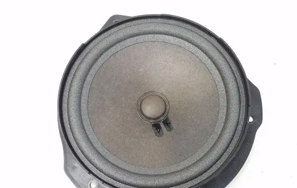 Mercedes-Benz CLS C218 X218 Front door speaker A2129067000