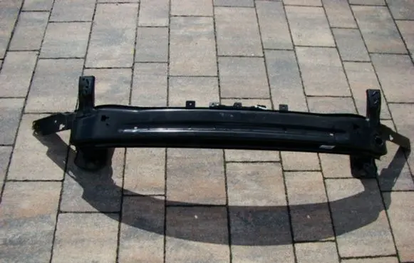 Hyundai Santa Fe Front bumper cross member