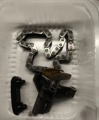 Volvo V70 Slide rail for timing chain 268D004 268D002