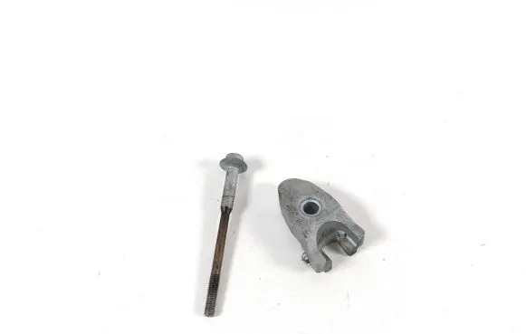 Audi A6 S6 C7 4G Fuel Injector clamp holder 059130216J