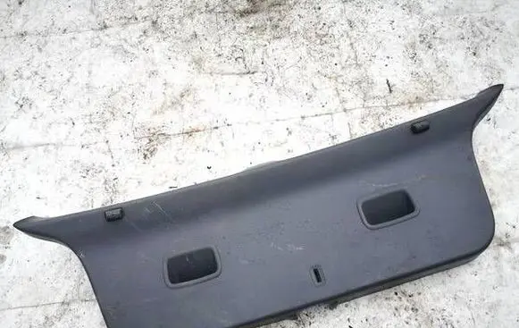 Volkswagen Polo IV 9N3 Other trunk/boot trim element 6q6867601j