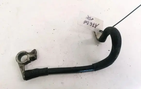 Volkswagen PASSAT B6 Positive cable (battery) 1T0971235A