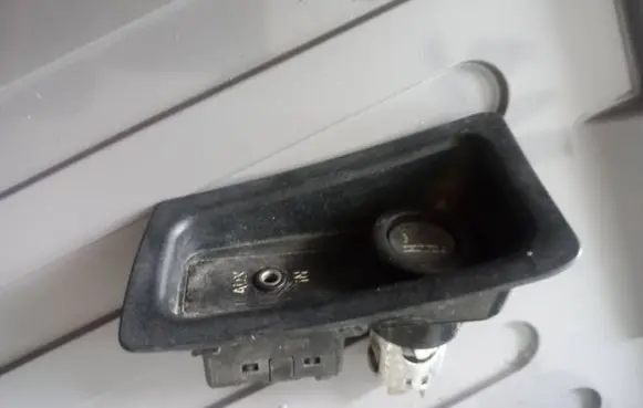 BMW 1 E81 E87 AUX in-socket connector 6930561