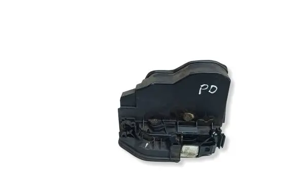BMW 5 F10 F11 Front door lock 7202144