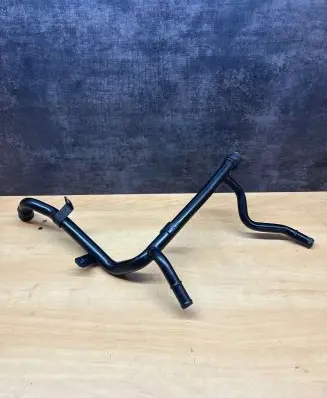 Volkswagen Touran I Coolant pipe/hose 