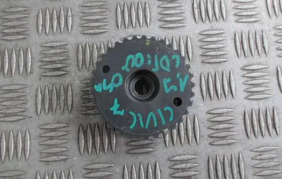 Honda Civic Crankshaft pulley KOOZBATEROZRZDU