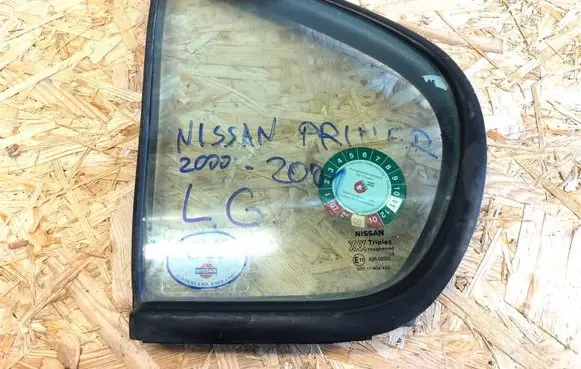 Rear vent window glass
