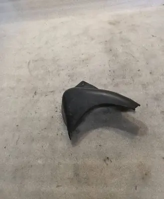 Audi A8 S8 D2 4D Other engine bay part 4D0806583