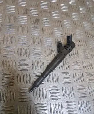 BMW 5 E39 Fuel injector 0445110