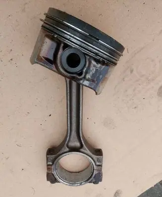 Opel Vectra C Piston with connecting rod 