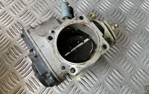 Audi A6 S6 C5 4B Throttle valve 078133063AM