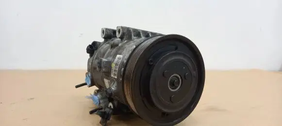 Hyundai Tucson TL Air conditioning (A/C) compressor (pump) E200eb9aa