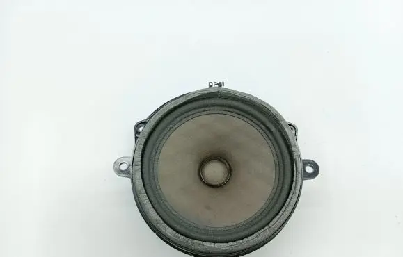 KIA Sportage Front door speaker
