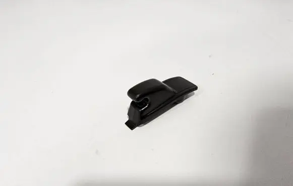 Chevrolet Corvette C8 Sun visor clip/hook/bracket 84694016 84831350