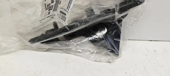 Peugeot 208 II Front bumper mounting bracket 1649826580