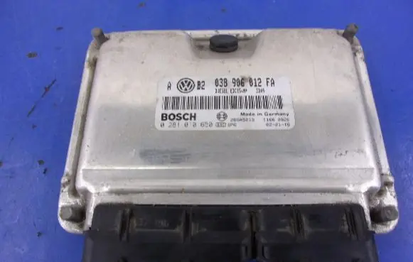 Volkswagen Golf IV Engine control unit/module ECU 038906012FA