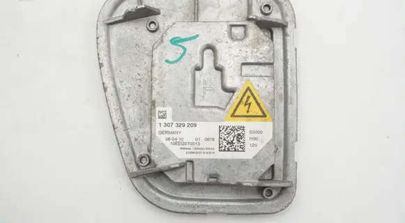 Volvo V50 Xenon control unit/module 1307329209
