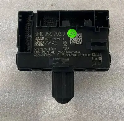 Audi Q7 4M Door control unit/module 4M0959793J