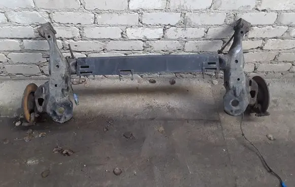 Citroen C3 Picasso Rear axle beam 