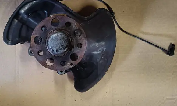 Mercedes-Benz C W204 Front wheel hub 35335275