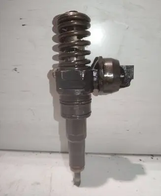 Volkswagen Caddy Fuel injector 038130073bn