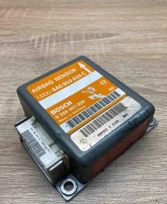 Audi A4 S4 B5 8D Airbag control unit/module 8A0959655C 0285001038