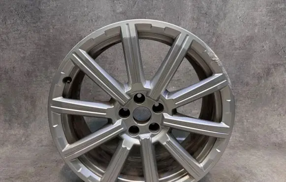 Audi Q7 4M R20 alloy rim 
