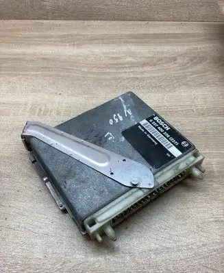 Volvo 850 Engine control unit/module ECU 0227400226 P09146371