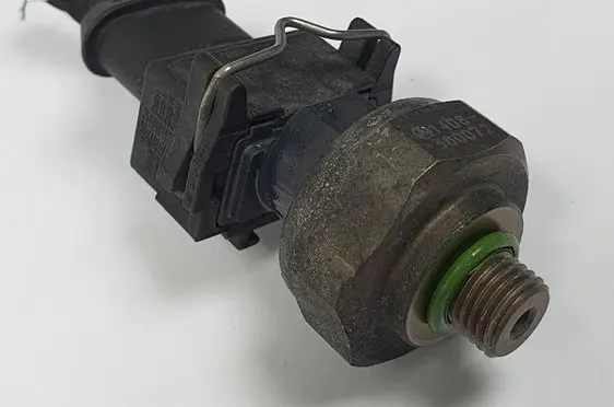 Mercedes-Benz S W220 Air conditioning (A/C) pressure sensor 1408-300072