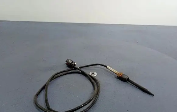 Interior temperature sensor