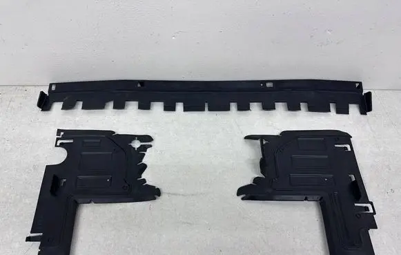 Opel Combo E Intercooler air guide/duct channel 9820997280 9835758380 9835758480