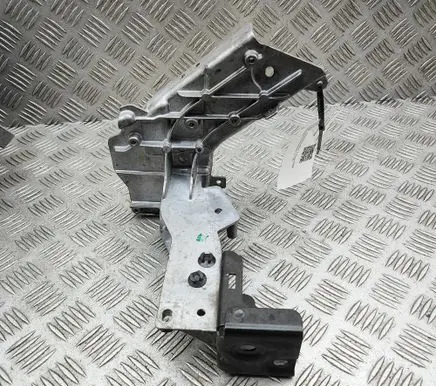 Mercedes-Benz E W238 Radiator support slam panel bracket A2536210600