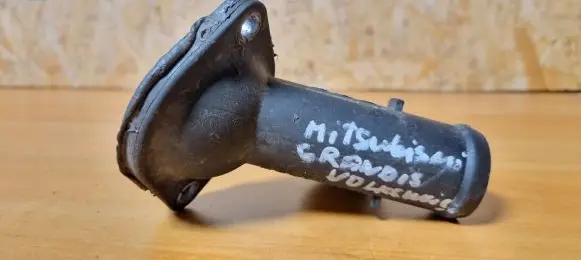 Mitsubishi Grandis Engine coolant pipe/hose 03g121121d