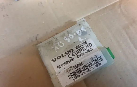 Volvo XC90 Alarm control unit/module 30679205