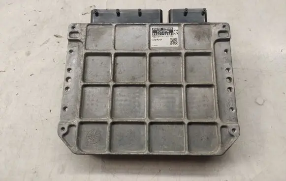 Toyota Auris 150 Engine control unit/module MB2759002621 8966102S21