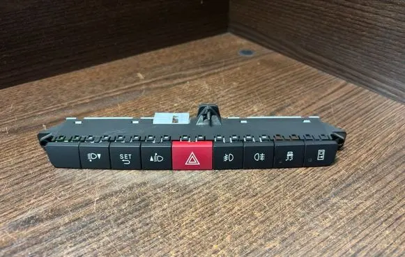Iveco Daily 3rd gen A set of switches 5801655079 5801586544
