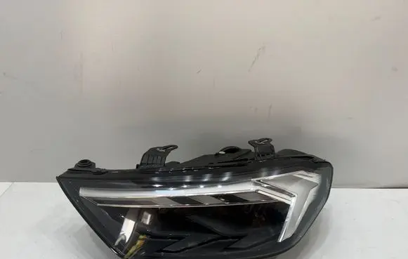 Audi A1 Headlight/headlamp 82A941033D