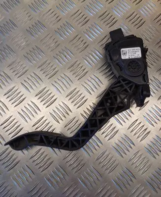 Peugeot 308 Accelerator throttle pedal 9681530380 07022008 6PV00908301