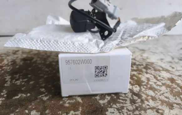 Hyundai Santa Fe Reversing camera 957602W000 100009273