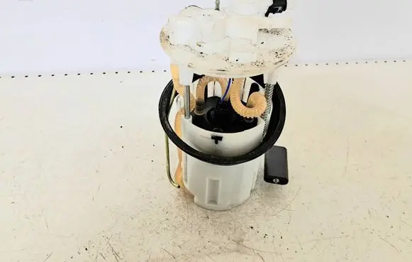 Toyota Avensis T250 In-tank fuel pump 