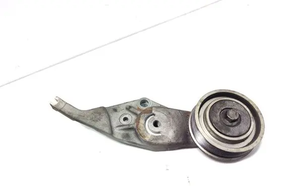 Volvo V60 Generator/alternator belt tensioner 31339091