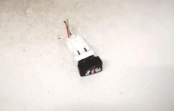 Nissan Qashqai Hazard light switch