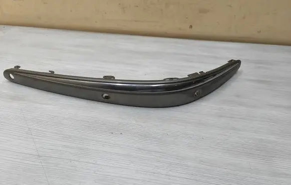 Mercedes-Benz E W211 Front bumper splitter molding A2118850912